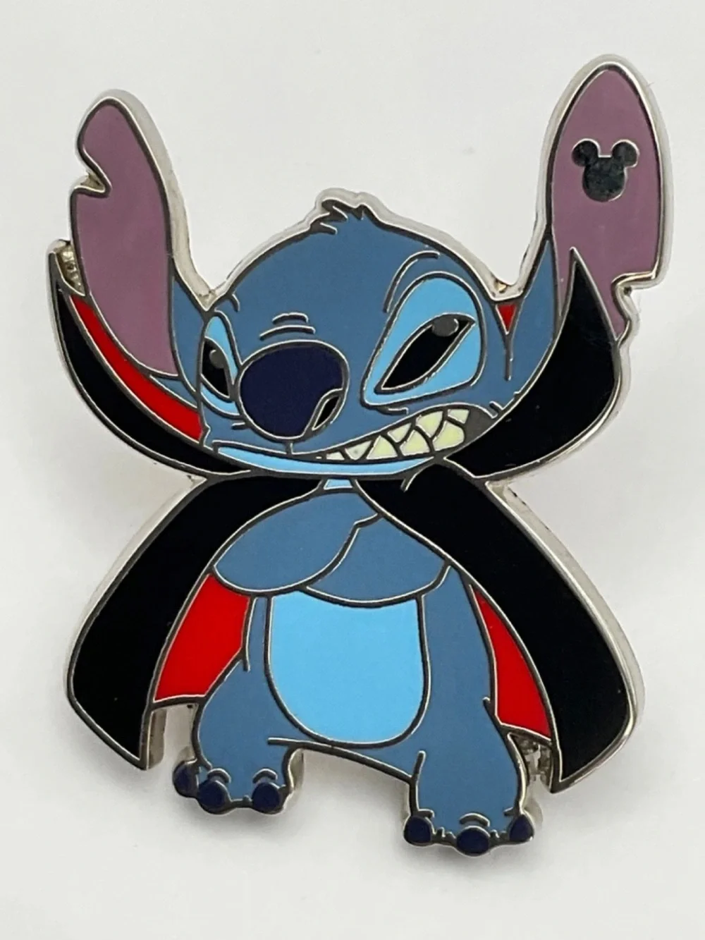 Disney Pin Stitch Vampire Halloween hidden mickey Experiment 626